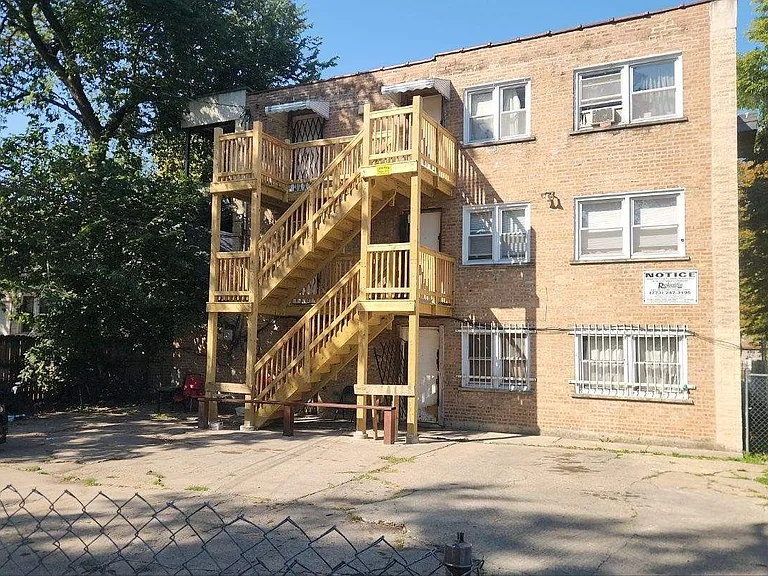 5401 S Wood St #1 — Photo 15