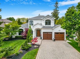 667 Highvalley Rd, Hamilton, ON L9G4B3