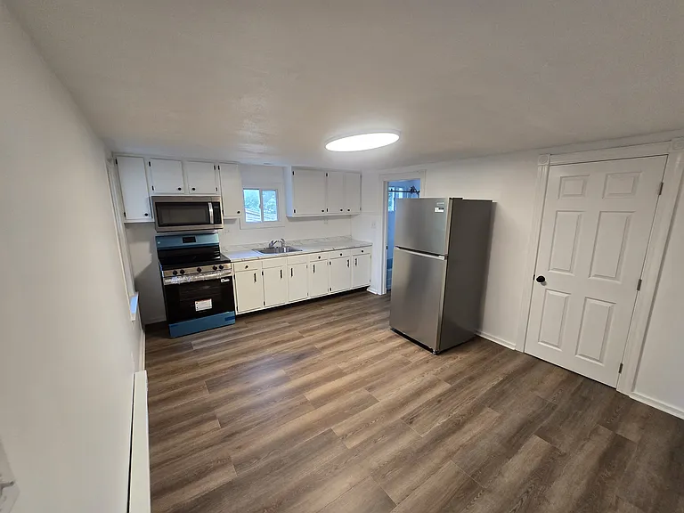 10 N Main St #2 — Photo 6