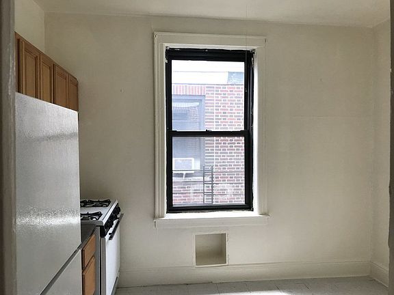 3rd image of 4130 43rd St #D4