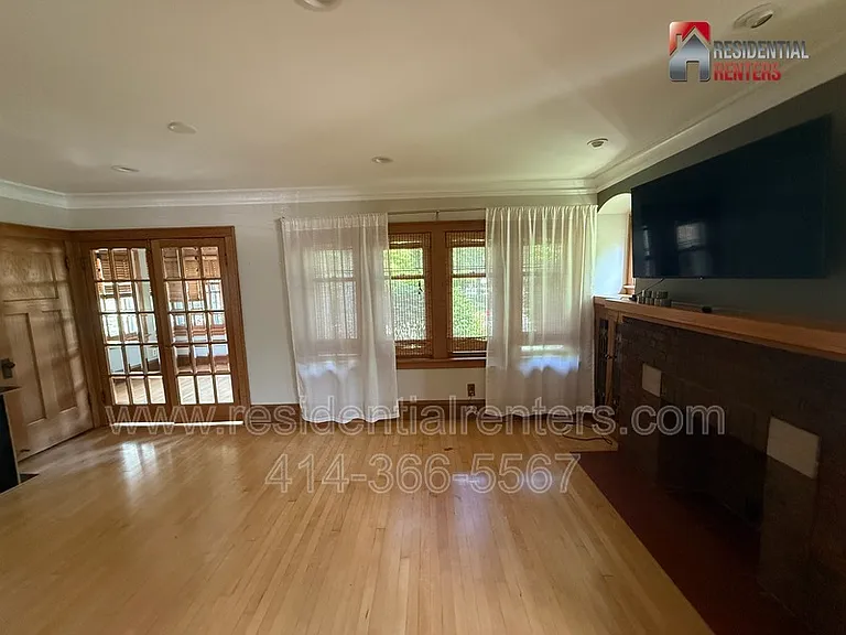 2203 N 68th St — Photo 12