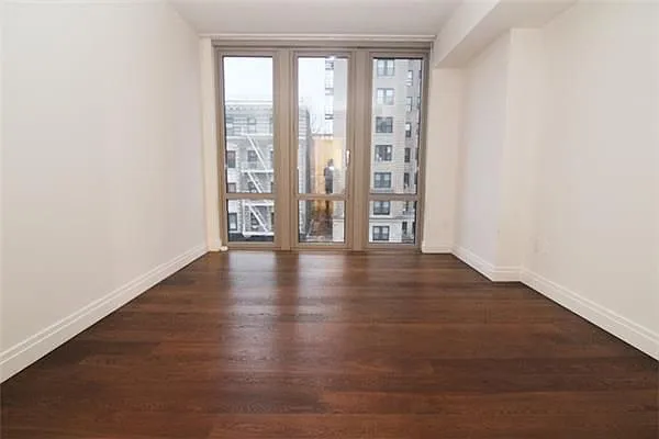 Sold by Maison International | media 19