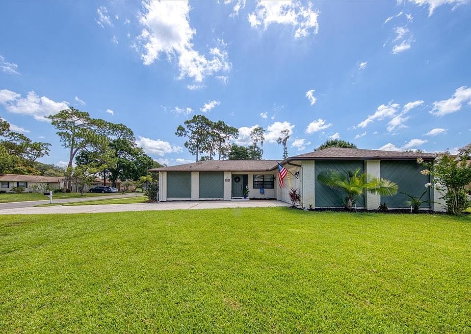1st image of 3655 Fairway Forest Cir