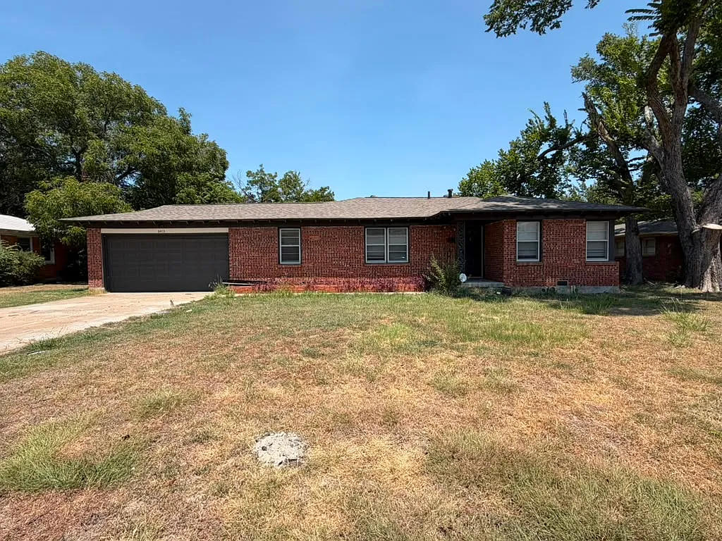3 bed, 1720 sqft, $1,995 — Photo 1