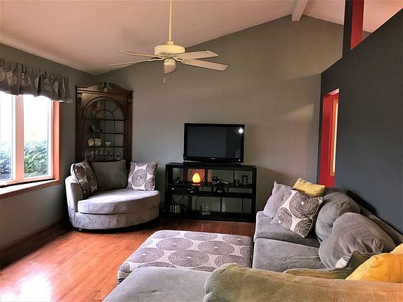 2nd image of 6904 Lemhi Ct