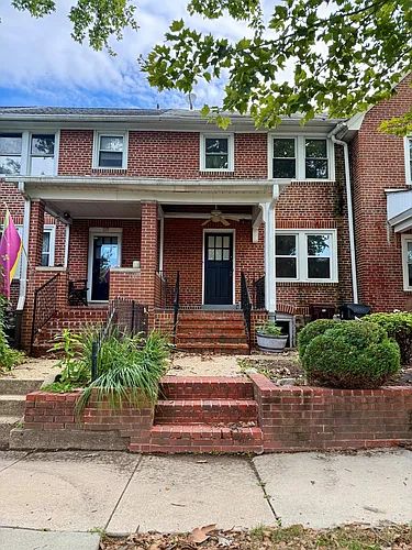2105 Gilles St Photo 1