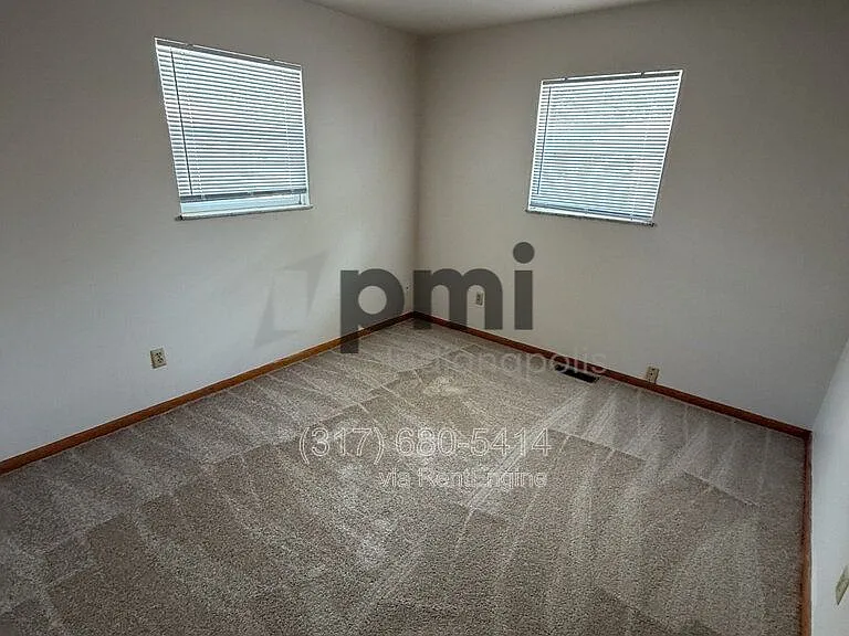 232 S Green St #A — Photo 11