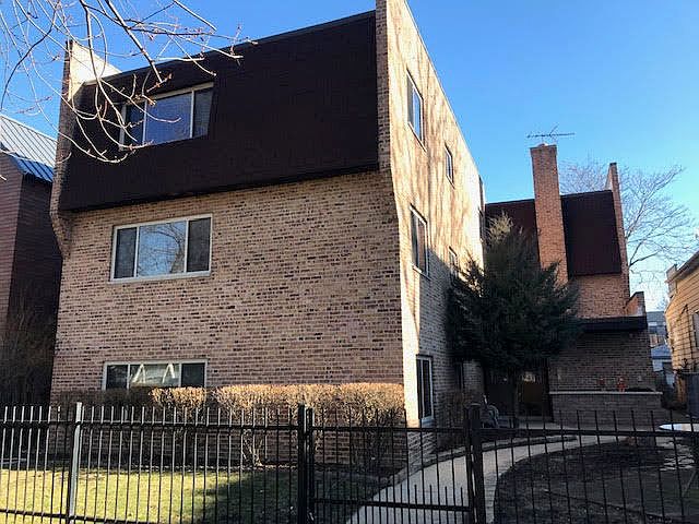 1st image of 4881 N Hermitage Ave APT 101