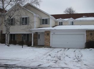 352 N Lake St #B, Aurora, IL 60506