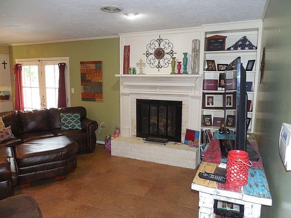 4th image of 612 Parkway Dr