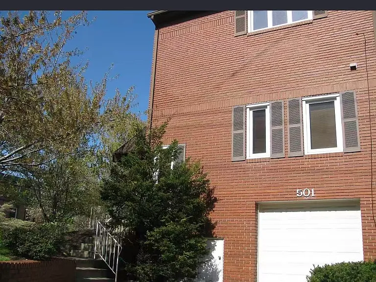 501 N Neville St — Photo 1