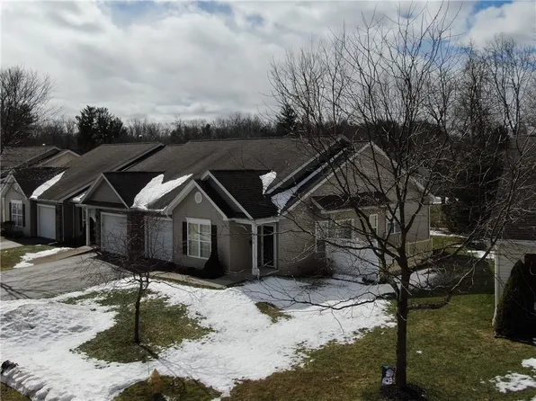 205 Rayfield Cir, Webster, NY 14580