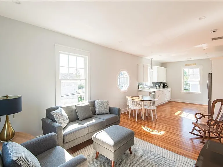 34 Harrison Ave — Photo 7