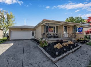 209 Claudette Ct, Depew, NY 14043