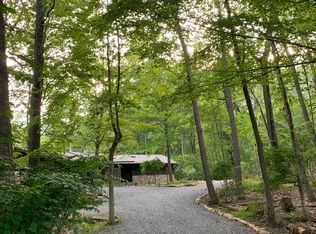 13728 Pryor Rd, Thurmont, MD 21788