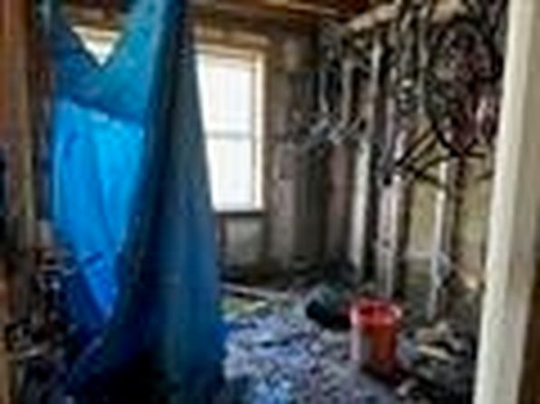 jersey-city-new-jersey-352314854 picture