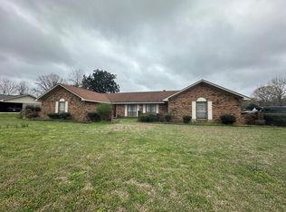 301 Newitt Vick Dr, Vicksburg, MS 39183