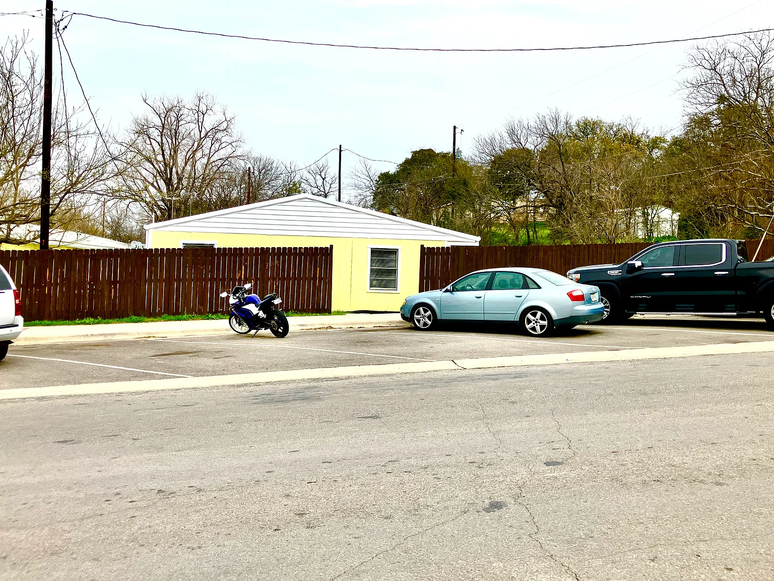 2 bed, 1000 sqft, $1,100 — Photo 2