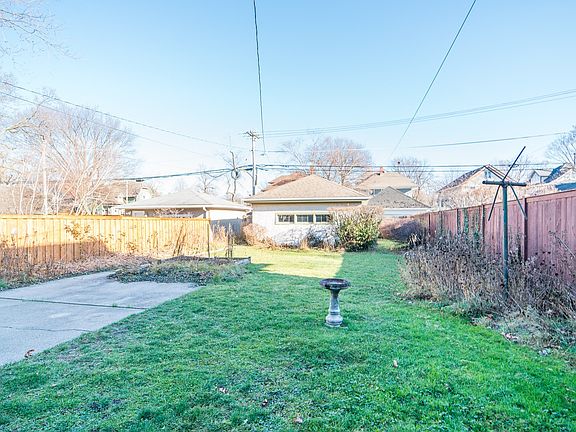 3rd image of 434 N Scoville Ave