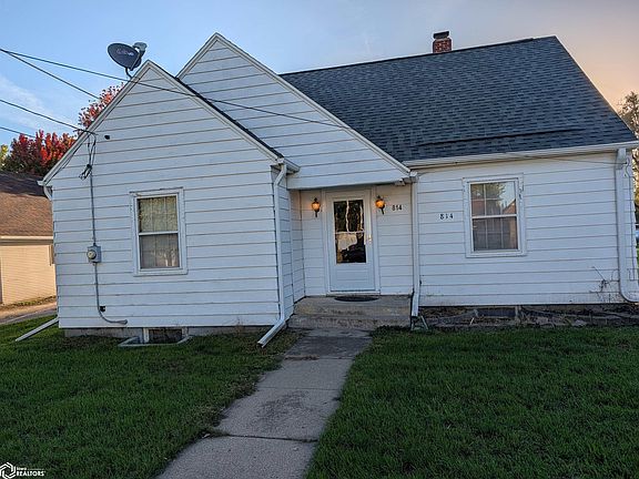 3rd image of 814 Elm St