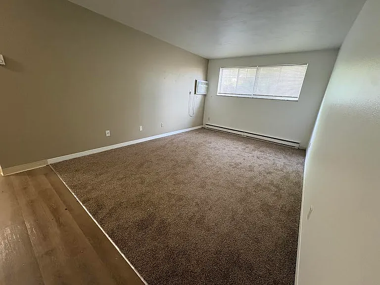 2905 Tremainsville Rd #3 — Photo 2
