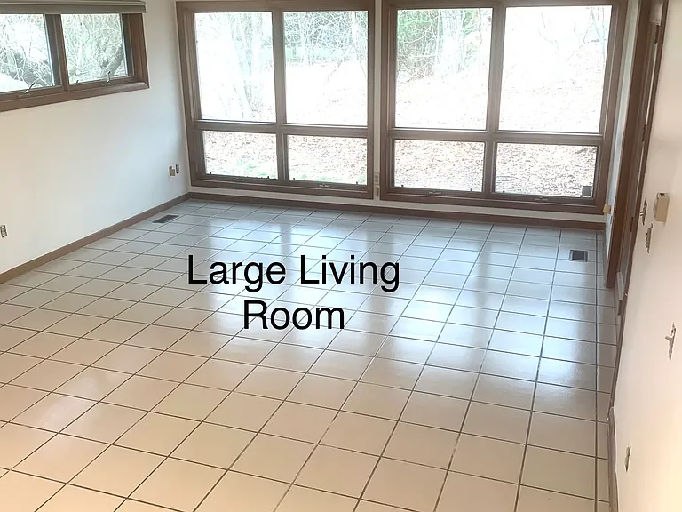 622 Cedar Grv #1 — Photo 13