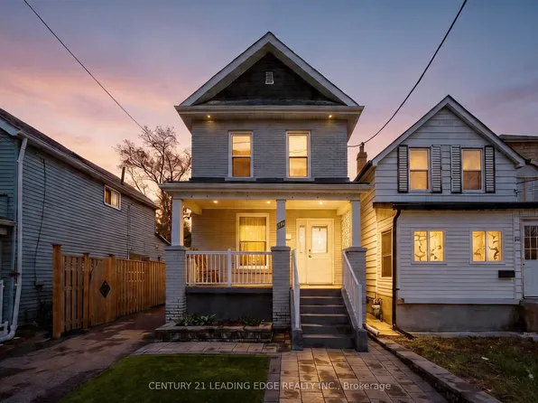 38 Goldwin Ave, Toronto, ON M6M 2C4