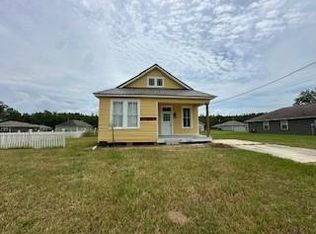 42284 Warren Dr, Ponchatoula, LA 70454