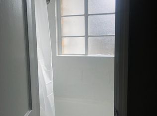 814 Lynah St, Savannah, GA 31415