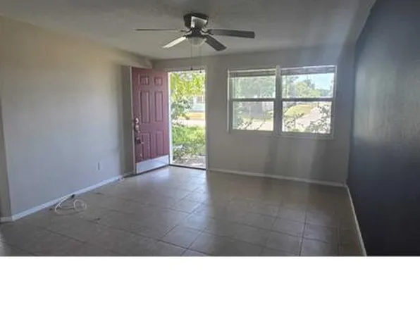 11030 Taft Dr, Port Richey, FL 34668