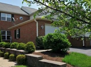 320 Whitechapel Rd, Lancaster, PA 17603