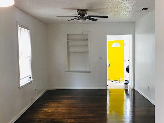 5th image of 8056 Lexington Dr