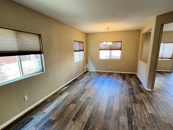 4th image of 10621 Cliff Lake St