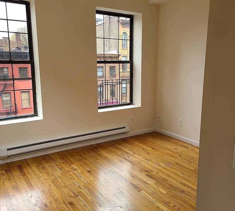 1st image of 49 Schermerhorn St APT 3