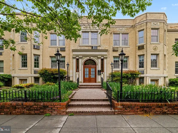 3024 Wisconsin Ave NW APT 208, Washington, DC 20016