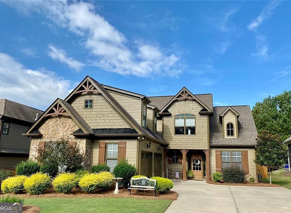 1st image of 204 Yorkshire Ln