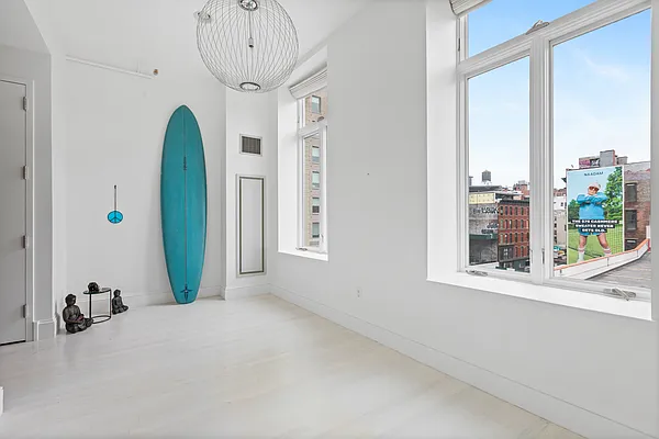 Sold by Compass | media 9