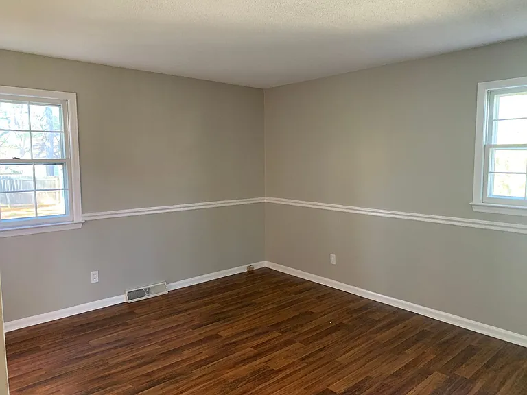 5303 Ainsworth Dr — Photo 7
