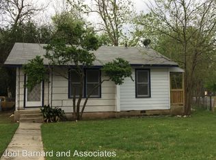 105 Riverside Dr, San Marcos, TX 78666