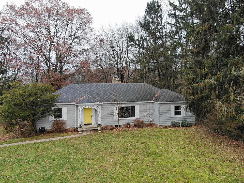 1st image of 2881 Bronson Blvd