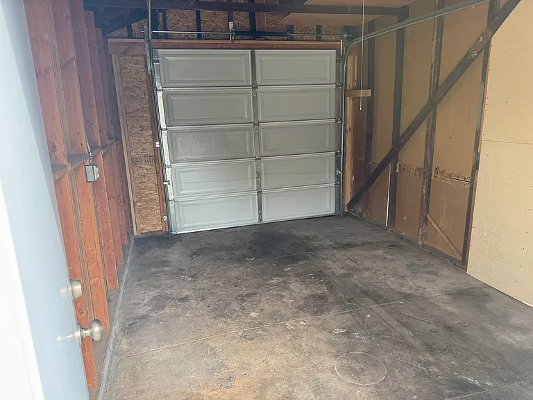 428 N Jackson St — Photo 13