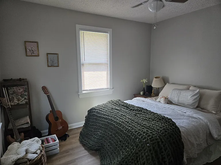 1115 Stewart Dr — Photo 9