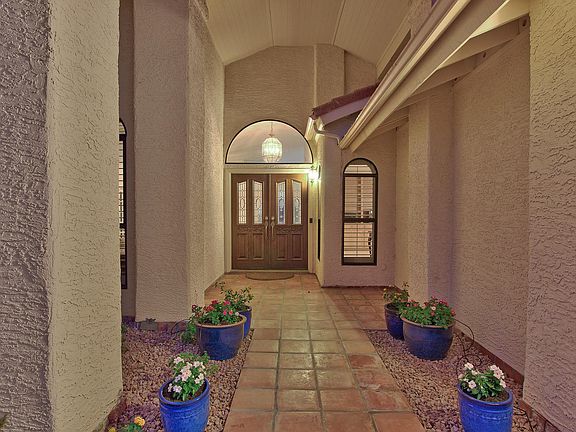 5th image of 10901 E Bellflower Dr