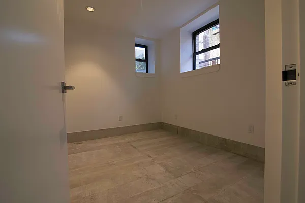 Rented by Nooklyn NYC LLC | media 51