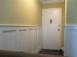 9912 Walker House Rd APT 1, Montgomry Vlg, MD 20886