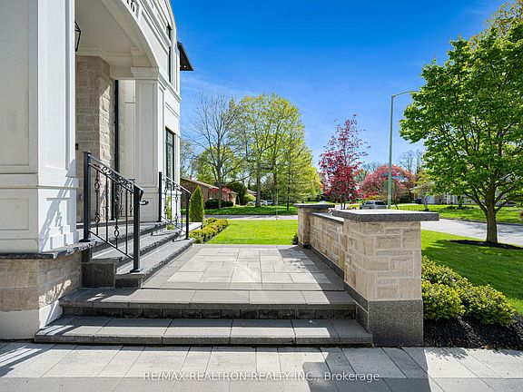 4th image of 16 Ballyronan Rd
