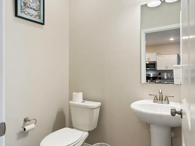 124 Bridge Point Cir — Photo 25