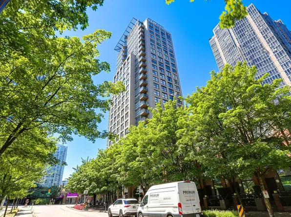 989 Beatty St #1108, Vancouver, BC V6Z 3C2