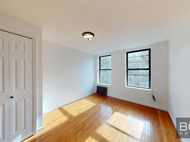 149 1st Ave #9F — Photo 1