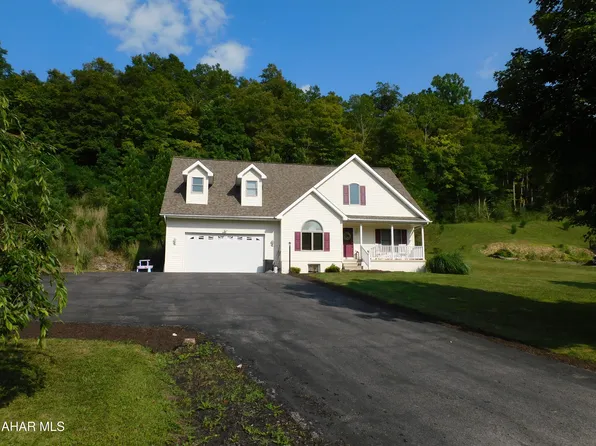 184 Quarry Rd, Hollidaysburg, PA 16648